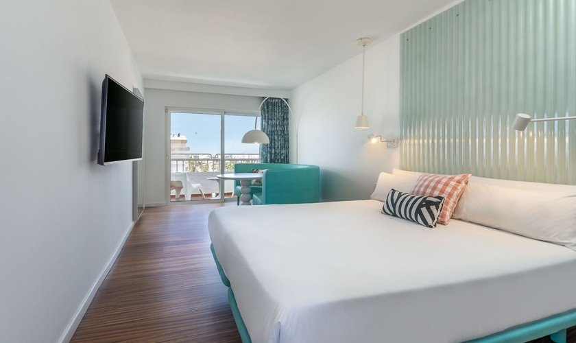 Con balcón superior: planta 9 Hotel Gold By Marina Playa del Inglés Con balcón superior: planta 9 Hotel Gold By Marina Playa del Inglés